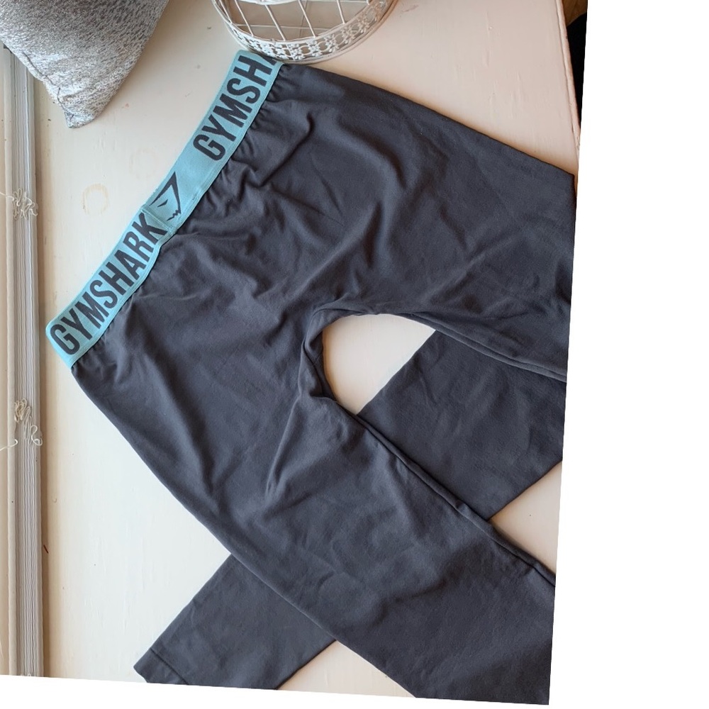 Gymshark Flex Leggings! Beautiful teal and gray!